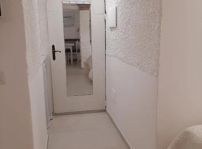 Camera La Bicocca - Centro Di Appartamento